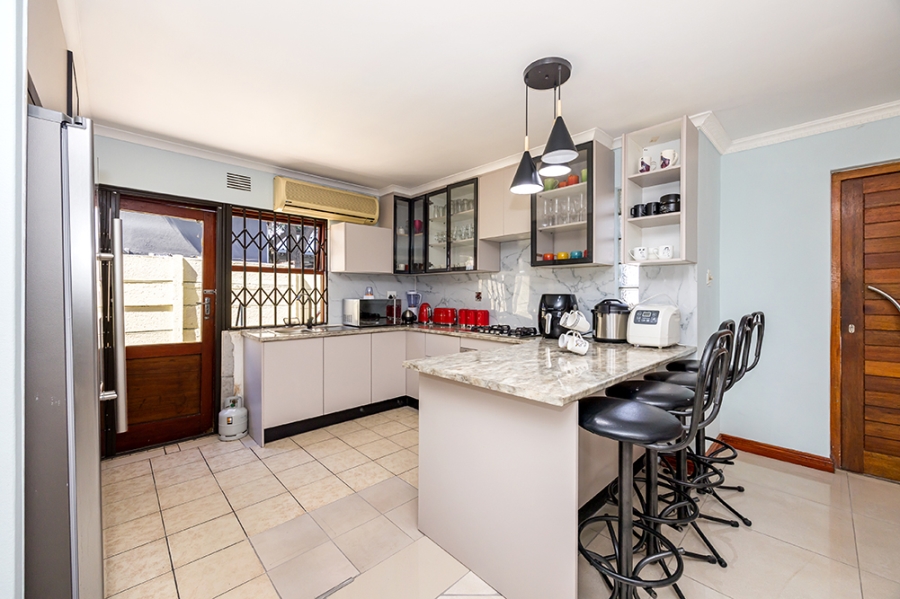 3 Bedroom Property for Sale in Table View Western Cape